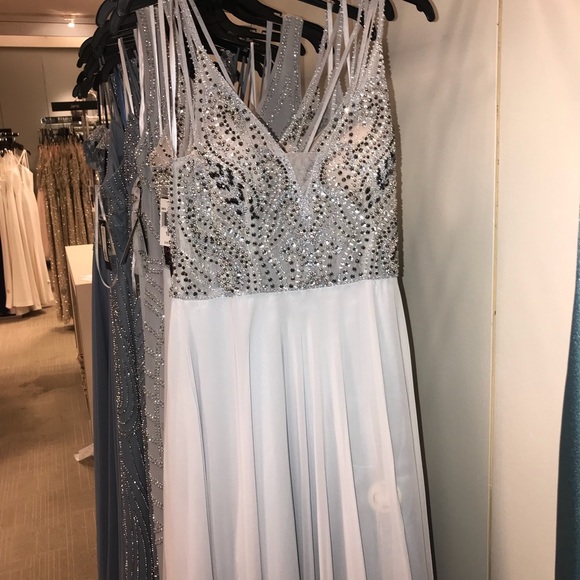 ❌SOLD IN BUNDLE❌ - Picture 2 of 8